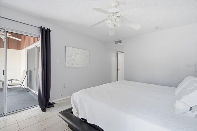 2052 SUNSET POINT ROAD 45, Clearwater, FL 33765