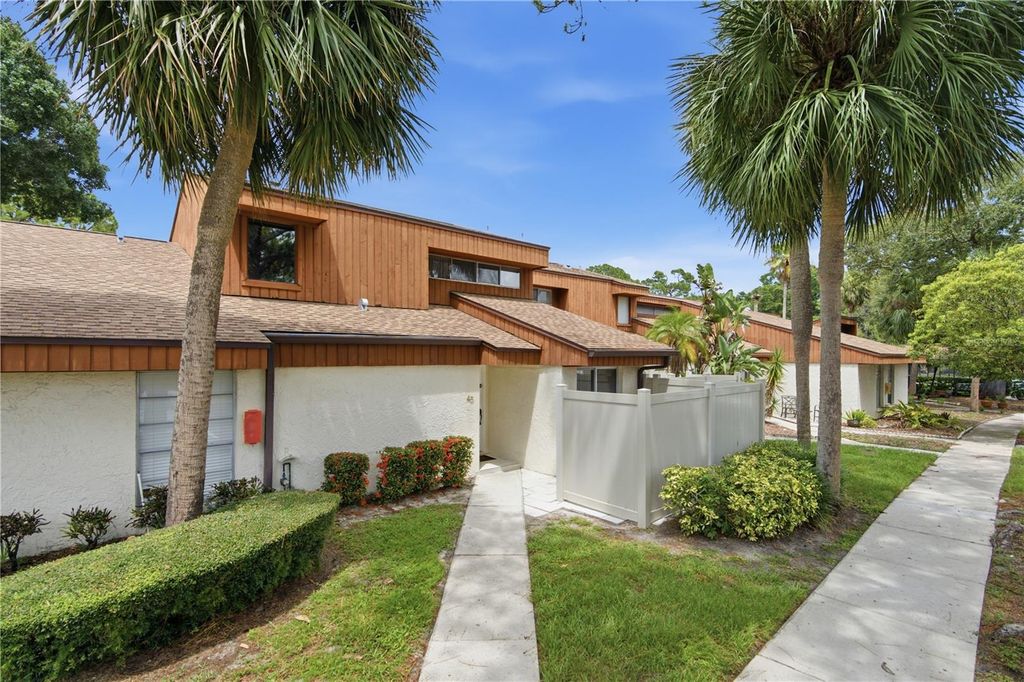 2052 SUNSET POINT ROAD 45, Clearwater, FL 33765