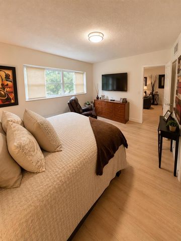 1050 Country Club Drive 303, Margate, FL 33063