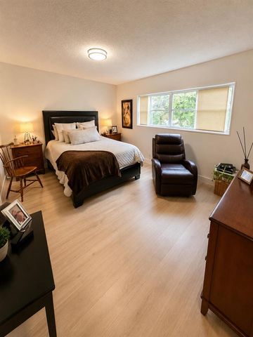 1050 Country Club Drive 303, Margate, FL 33063