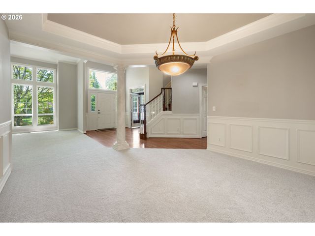 3658 Nw LORIANN Dr, Portland, OR 97229