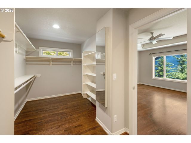 3658 Nw LORIANN Dr, Portland, OR 97229