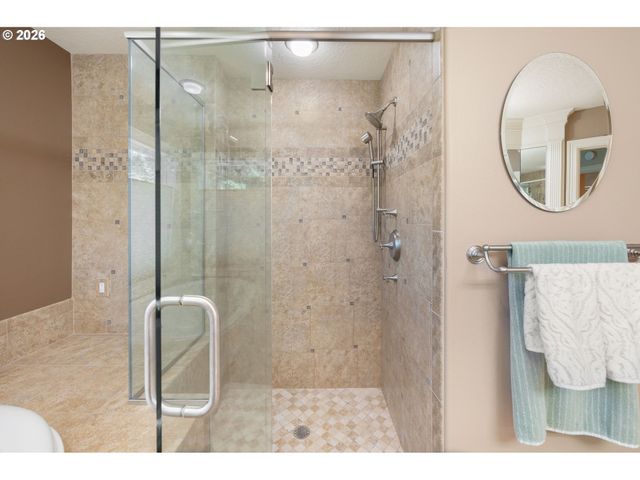 3658 Nw LORIANN Dr, Portland, OR 97229