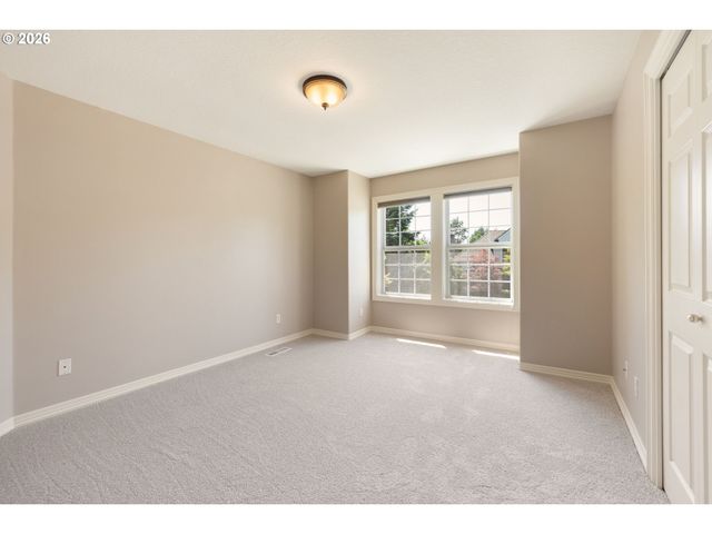 3658 Nw LORIANN Dr, Portland, OR 97229