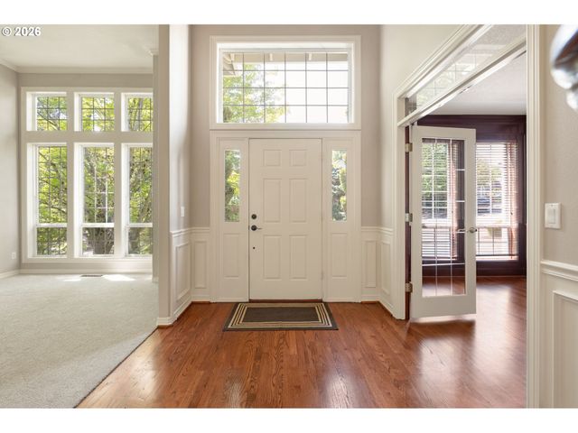3658 Nw LORIANN Dr, Portland, OR 97229