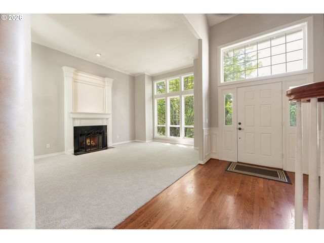 3658 Nw LORIANN Dr, Portland, OR 97229