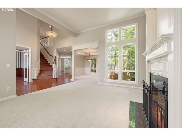 3658 Nw LORIANN Dr, Portland, OR 97229