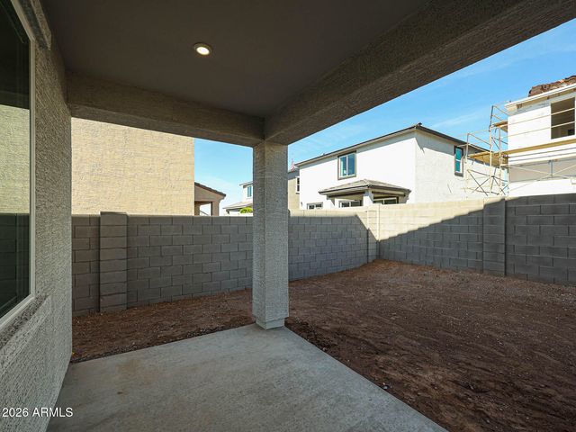 2730 E BOULDER Avenue, Apache Junction, AZ 85119