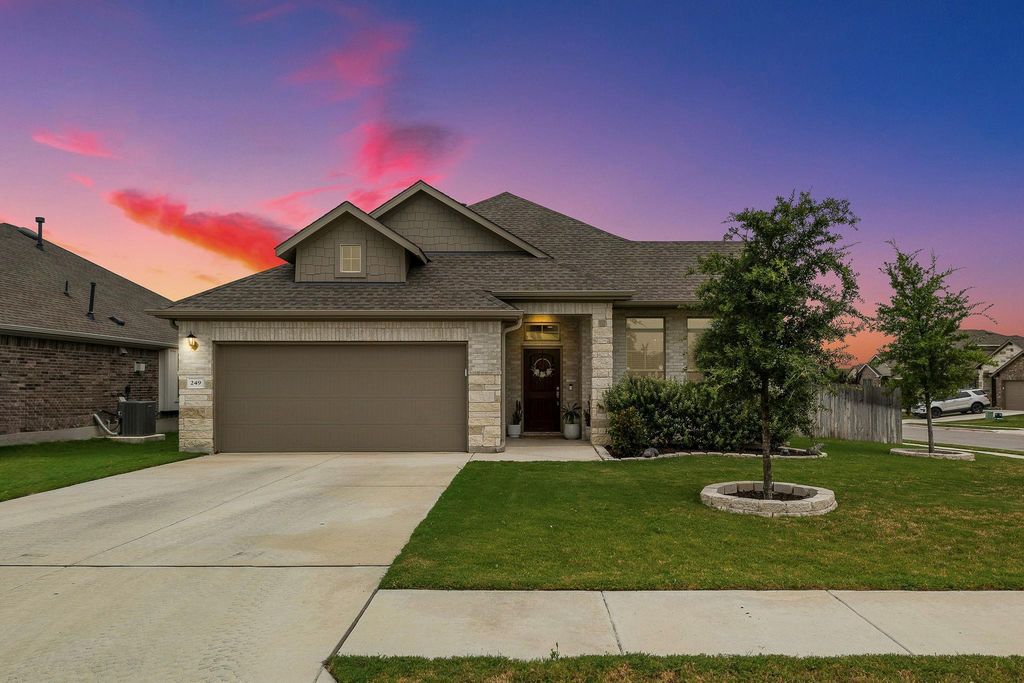 249 Tanda LN, Hutto, TX 78634