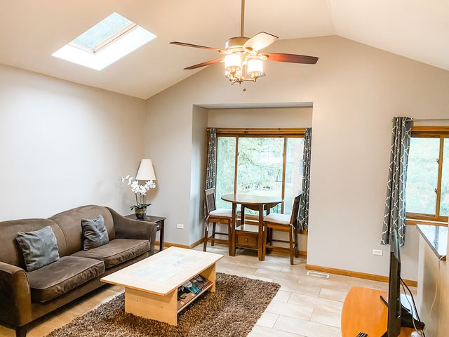 807 S Claremont Avenue 3, Chicago, IL 60612