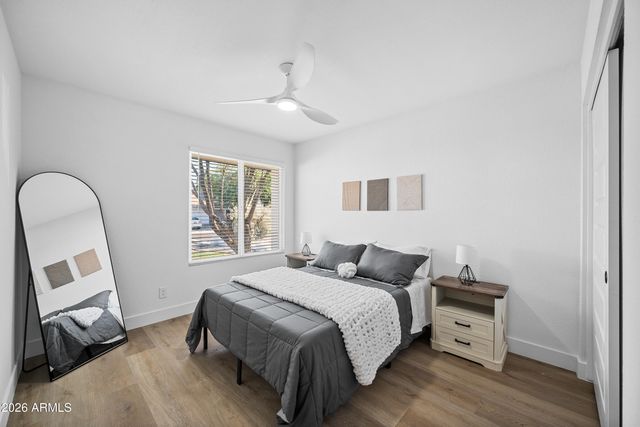 3934 W GLENAIRE Drive, Phoenix, AZ 85053