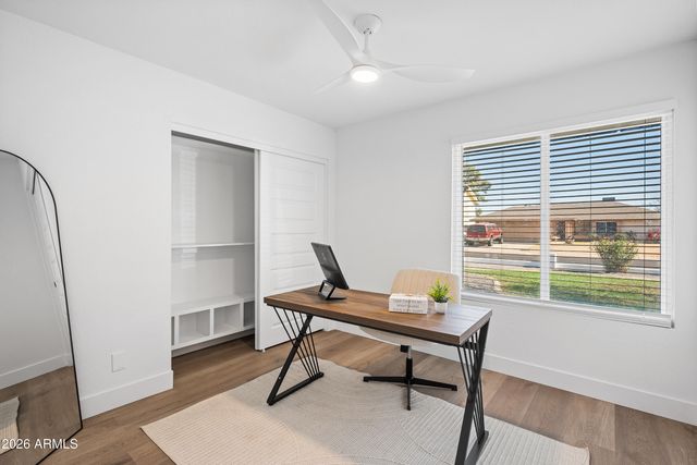 3934 W GLENAIRE Drive, Phoenix, AZ 85053