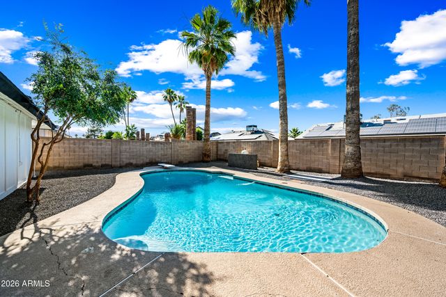 3934 W GLENAIRE Drive, Phoenix, AZ 85053