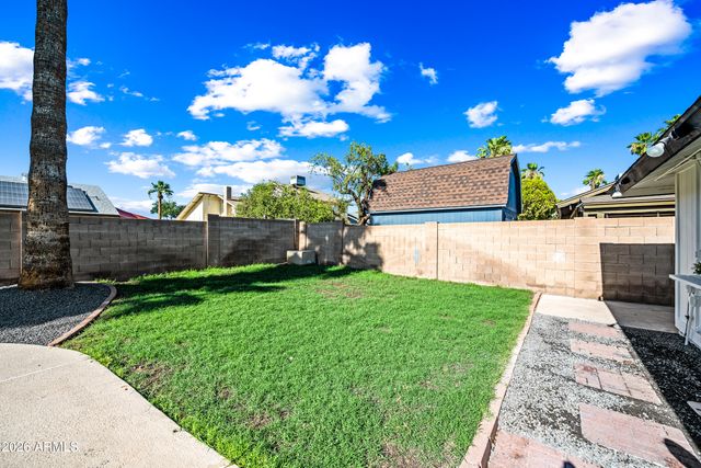 3934 W GLENAIRE Drive, Phoenix, AZ 85053