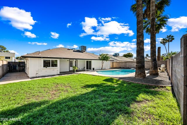 3934 W GLENAIRE Drive, Phoenix, AZ 85053