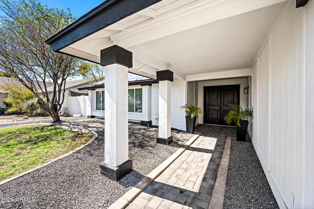 3934 W GLENAIRE Drive, Phoenix, AZ 85053