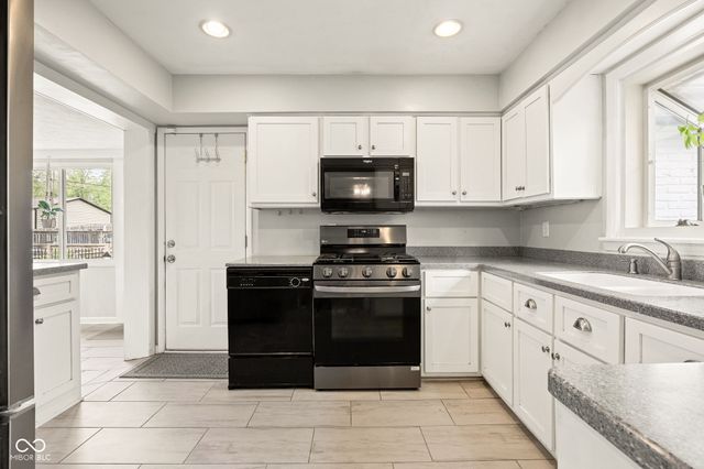 1733 Marian Drive, Indianapolis, IN 46240