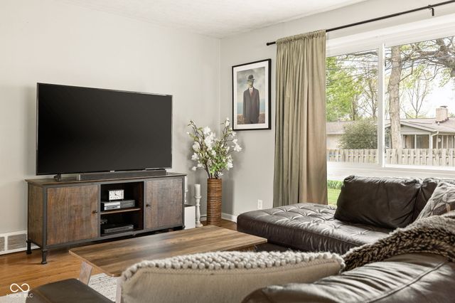 1733 Marian Drive, Indianapolis, IN 46240