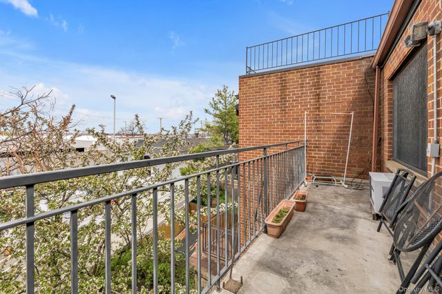 15405 Riverside Drive 12B, Whitestone, NY 11357
