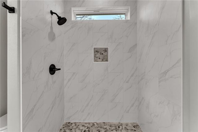 20 Marionet Lane, Bella Vista, AR 72714