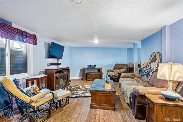 781 S Biloxi Street, Aurora, CO 80018