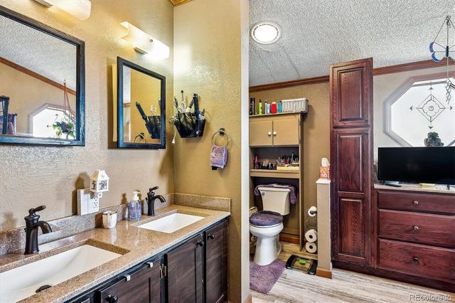 781 S Biloxi Street, Aurora, CO 80018