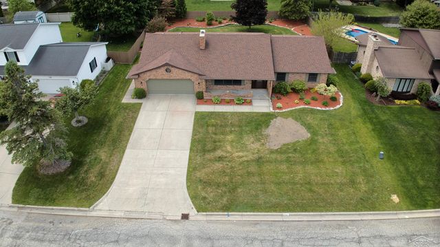 759 Pilgram Dr. E Drive, Saginaw, MI 48638