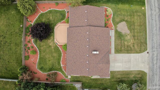 759 Pilgram Dr. E Drive, Saginaw, MI 48638