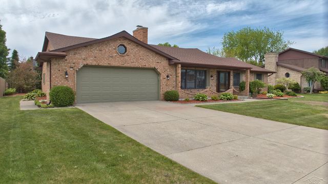 759 Pilgram Dr. E Drive, Saginaw, MI 48638