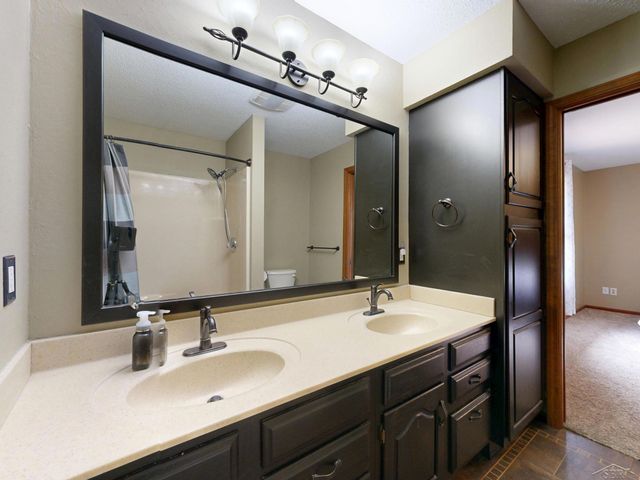 759 Pilgram Dr. E Drive, Saginaw, MI 48638
