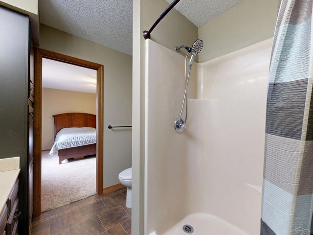 759 Pilgram Dr. E Drive, Saginaw, MI 48638
