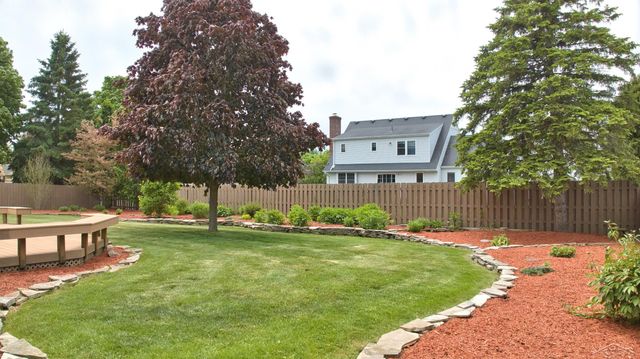 759 Pilgram Dr. E Drive, Saginaw, MI 48638