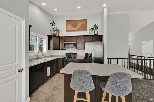 1051 S 1925 W, Syracuse, UT 84075