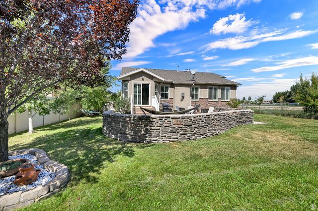 1051 S 1925 W, Syracuse, UT 84075