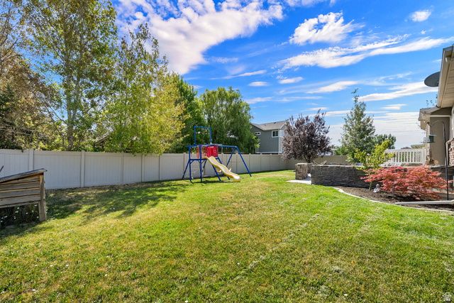 1051 S 1925 W, Syracuse, UT 84075