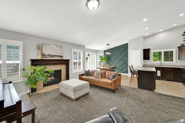 1051 S 1925 W, Syracuse, UT 84075