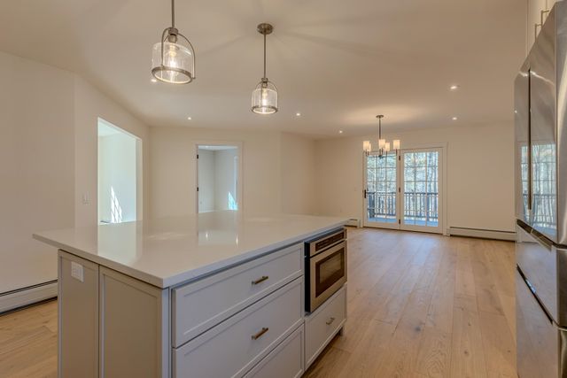 171 Mending Walls Road, Manchester, VT 05255