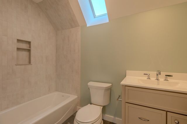 171 Mending Walls Road, Manchester, VT 05255