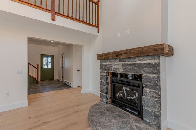 171 Mending Walls Road, Manchester, VT 05255