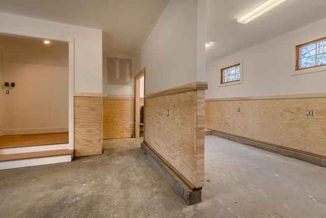 171 Mending Walls Road, Manchester, VT 05255
