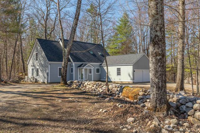 171 Mending Walls Road, Manchester, VT 05255