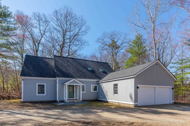 171 Mending Walls Road, Manchester, VT 05255