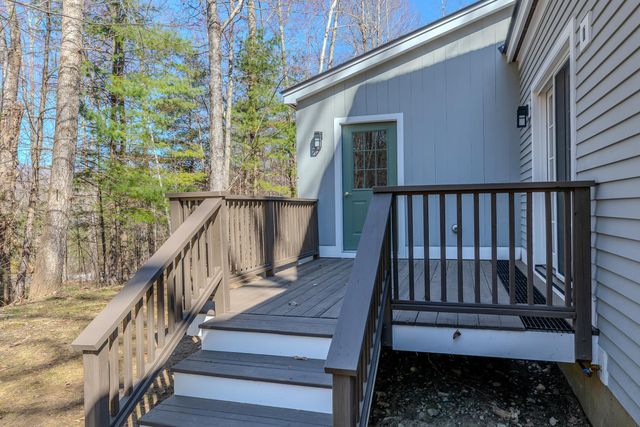 171 Mending Walls Road, Manchester, VT 05255