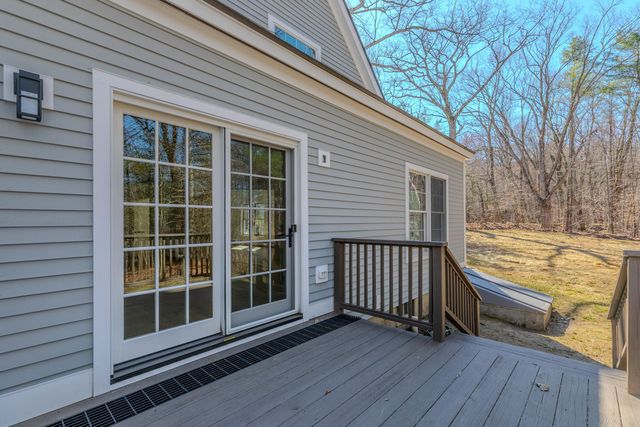 171 Mending Walls Road, Manchester, VT 05255