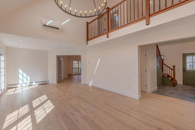 171 Mending Walls Road, Manchester, VT 05255