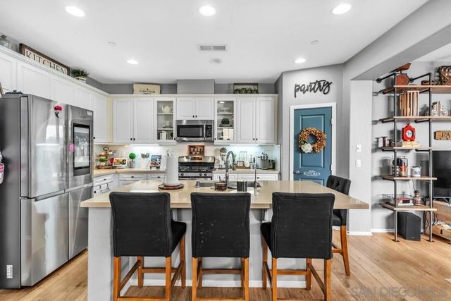 1810 Casa Morro St, Chula Vista, CA 91915