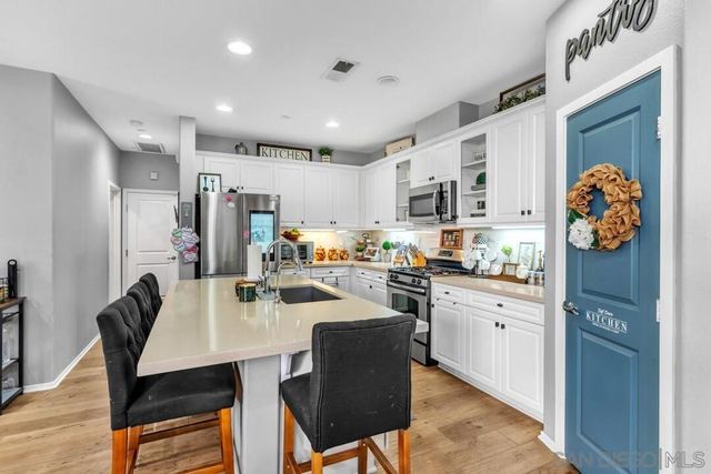 1810 Casa Morro St, Chula Vista, CA 91915