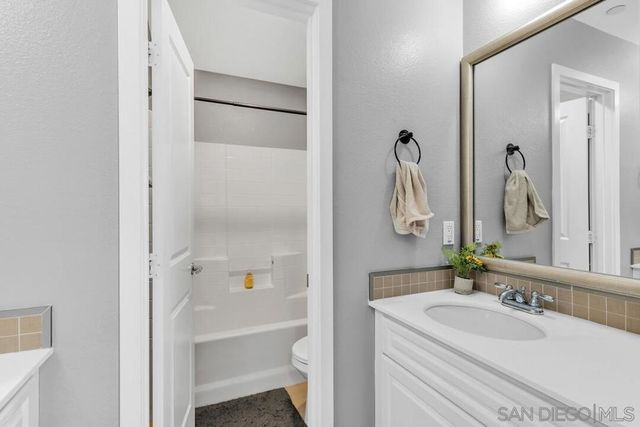 1810 Casa Morro St, Chula Vista, CA 91915