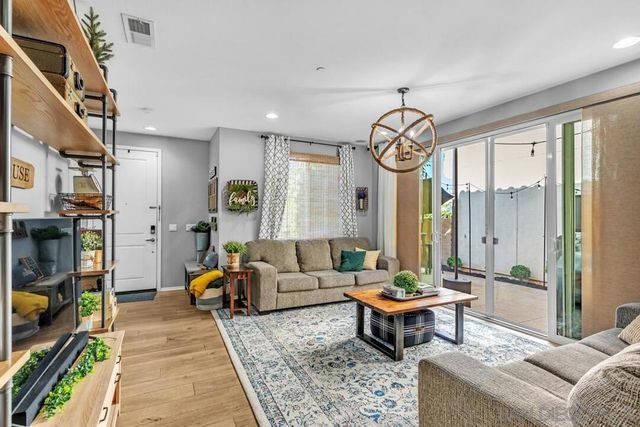 1810 Casa Morro St, Chula Vista, CA 91915