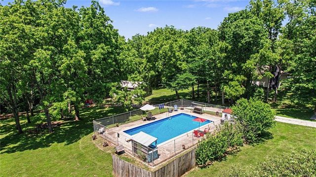 15818 Salem Road, Excelsior Springs, MO 64024
